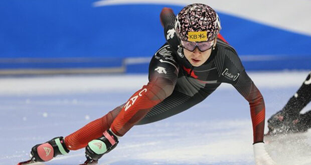 Claudia Gagnon patine pour l'équipe canadienne de patinage de vitesse lors des Championnats du monde de Corée en 2023. Photo par @zzikssa.
