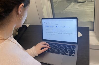 BDV : D’après la BBC, plus de la moitié des personnes parleraient au moins deux langues dans le monde, entre 60 et 35%. Au Canada, ce chiffre représente 35%. @Lisa Tourniaire