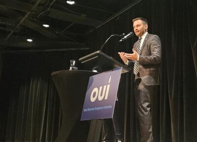 Paul St-Pierre Plamondon a mentionné qu'il sera plus présent au Saguenay au cours des prochaines semaines. (Photo : Vicky Dallaire)