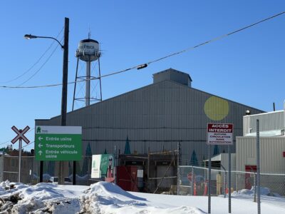 L'usine de Domtar à Kénogami.