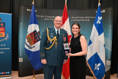 Marie-Laurence Dufour avec son prix