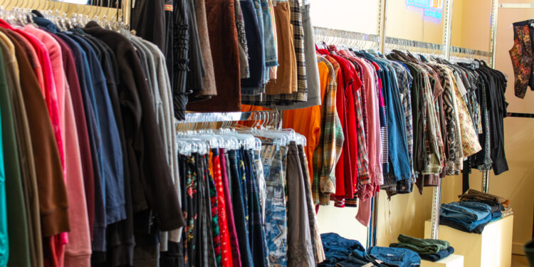 vêtements usagés en rayon