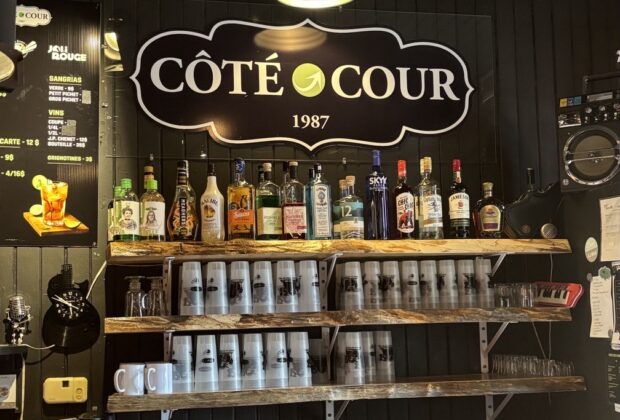 côté-cour